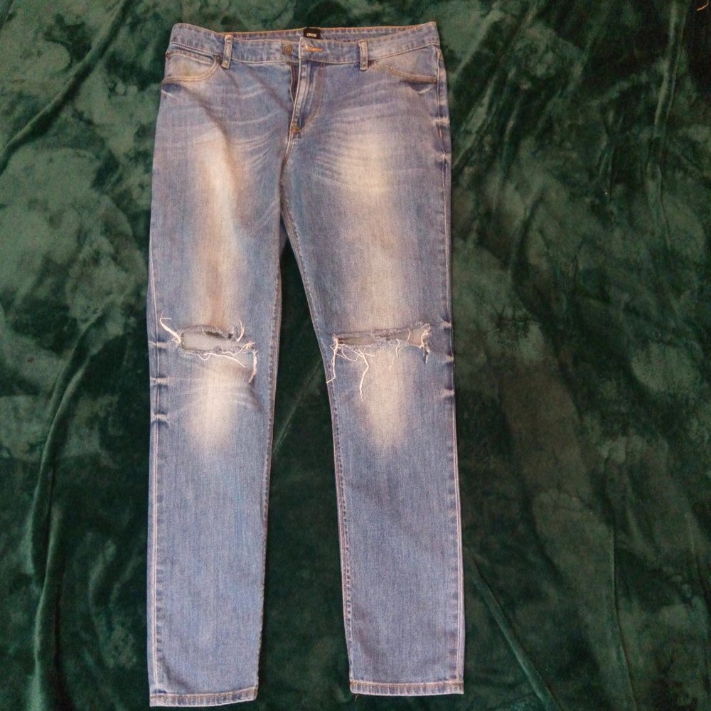 ASOS Distressed Denim Blue Jeans Y2K Fit Sz 34